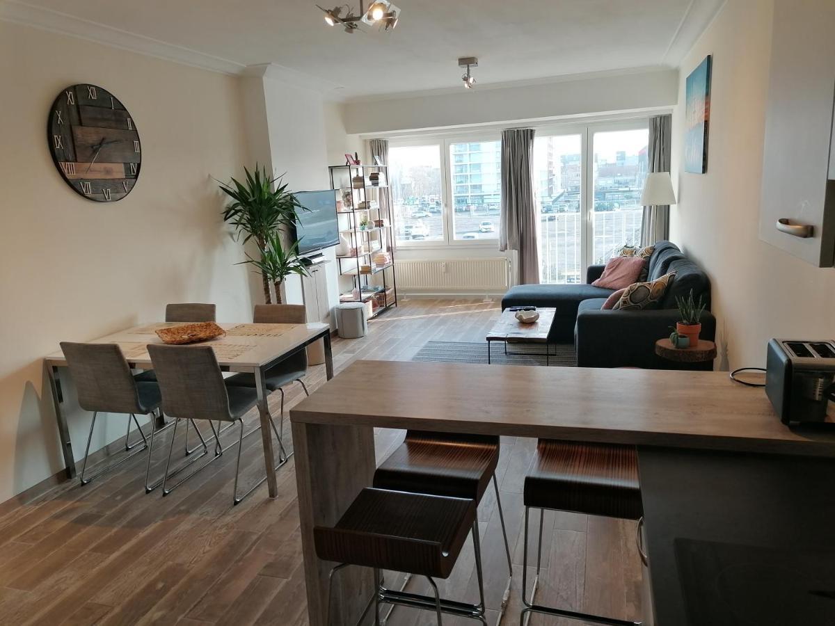 Appartement Oostende Vlak Aan Zee Luaran gambar